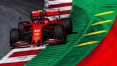 Ferrari silně přitlačilo na pilu