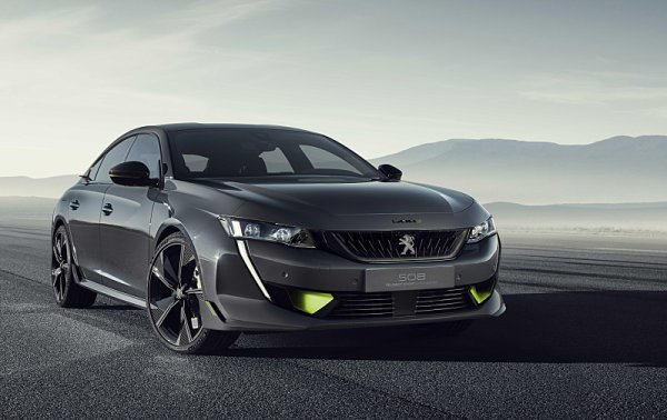 Peugeot chystá ostrou verzi sedanu GT