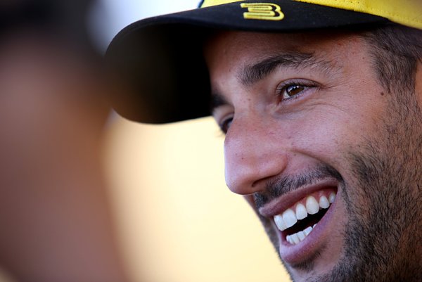 Ricciardo chce do prvního závodu startovat poslední