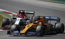 McLarenu proti předpokladům bodovali oba jezdci