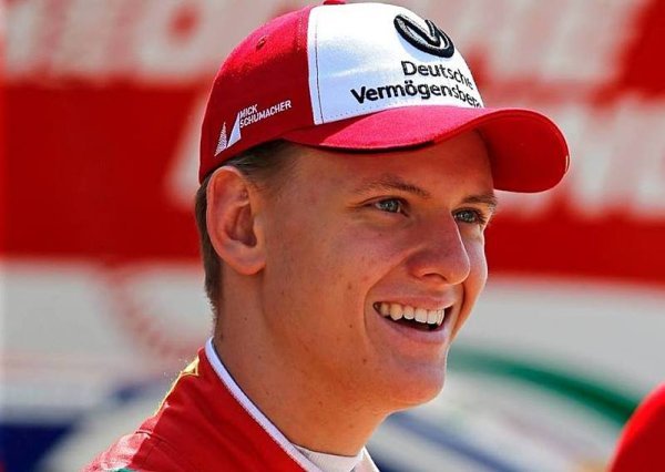 Schumacher žhavým kandidátem na test v Bahrajnu