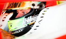 Schumacher má v Bahrajnu testovat monopost F1