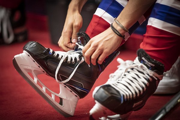 Lance Stroll oblékl hokejový dres Montréalu Canadiens