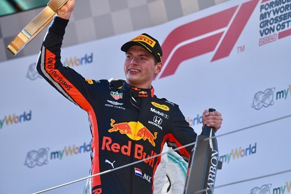 Verstappen k Leclerkovi určitě nepůjde