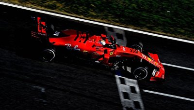 Souboj gigantů vyzněl těsně pro Ferrari