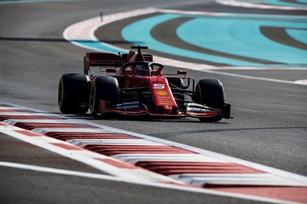 Vettel byl veganem jen na zkoušku Vettel byl veganem jen na zkoušku