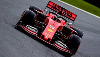 Na suchu kralovalo Ferrari