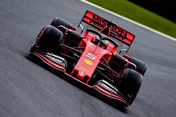 Na suchu kralovalo Ferrari