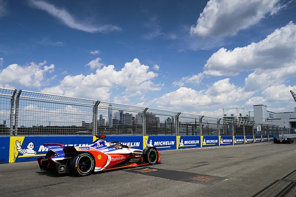 Kalendář formule E je definitivně v troskách Kalendář formule E je definitivně v troskách