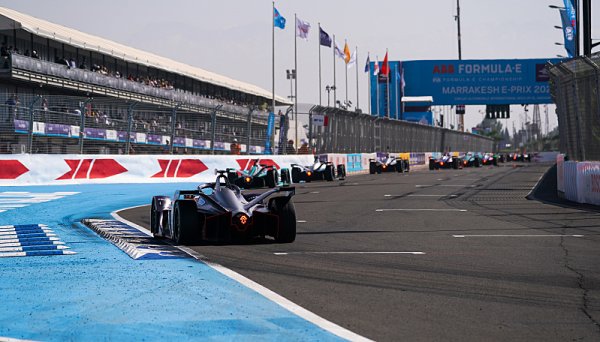 Formule E se na dva měsíce zastaví Formule E se na dva měsíce zastaví