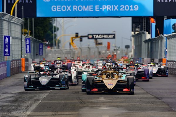 Formule E se protáhne až do září Formule E se protáhne až do září