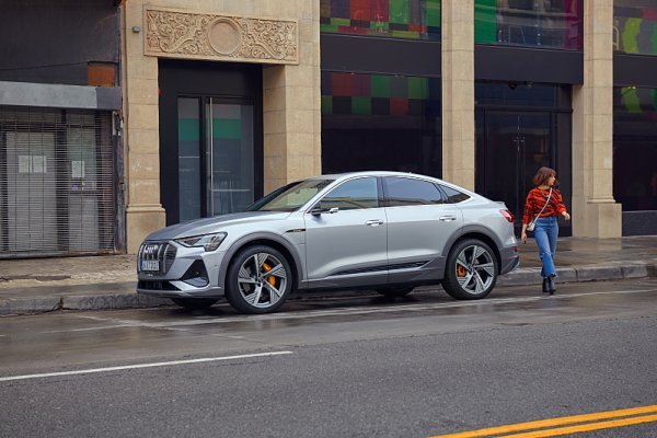 Audi vyráží na Super Bowl s hrdinkou Hry o trůny