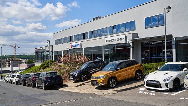 Autobond nyní v Praze prodává i Suzuki