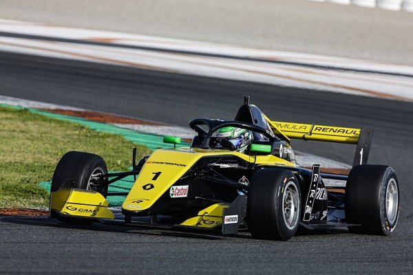 Testy formule Renault zahájil nejlépe Collet