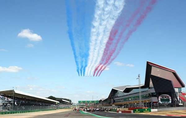 Silverstone přestává strašit karanténa Silverstone přestává strašit karanténa