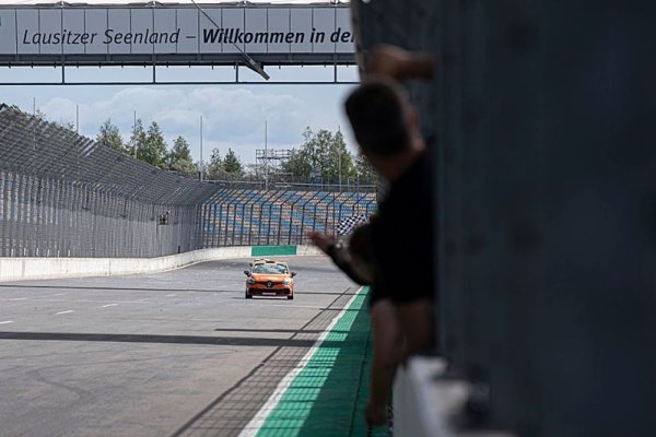 Pekař na Lausitzringu pokračoval ve sběru pódií