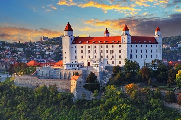 Slovensko se otevírá, ovšem jen na 48 hodin