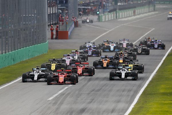 Formule 1 dohání na sociálních sítích MotoGP Formule 1 dohání na sociálních sítích MotoGP