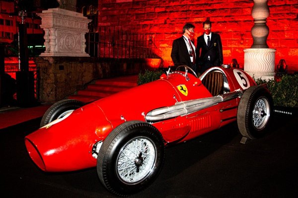 Ferrari dojelo v 1000. velké ceně pro body