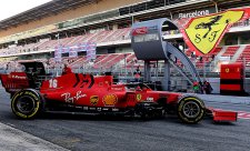 Ferrari si může sbalit svých pět švestek