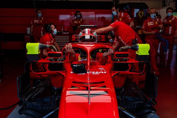 Ferrari se chystá na žhavé peklo