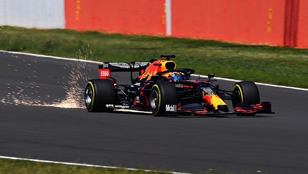 Red Bull se obešel bez Verstappena Red Bull se obešel bez Verstappena