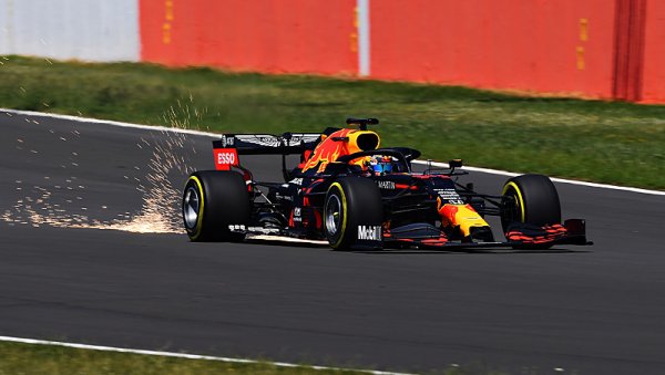 Red Bull se obešel bez Verstappena