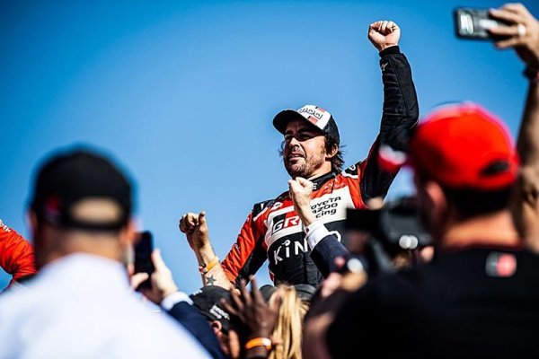 Alonso bude na dalším Dakaru mířit výše