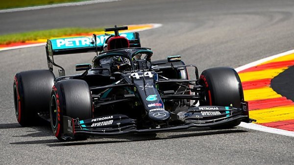 Hamilton porazil všechny, Vettel vůbec nikoho