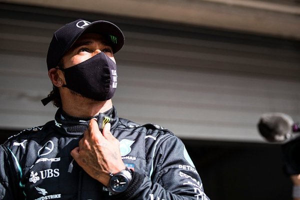 Hamilton si bude muset utáhnout opasek Hamilton si bude muset utáhnout opasek
