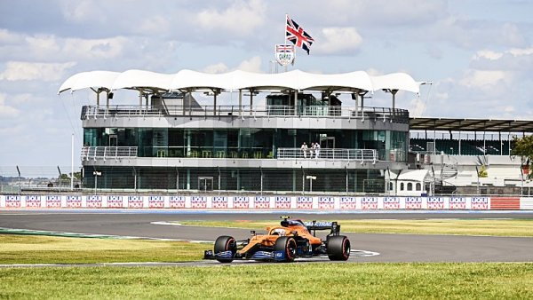 McLaren opět spouští velké projekty McLaren opět spouští velké projekty