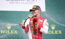 Schumacher si ještě nezasloužil místo ve F1