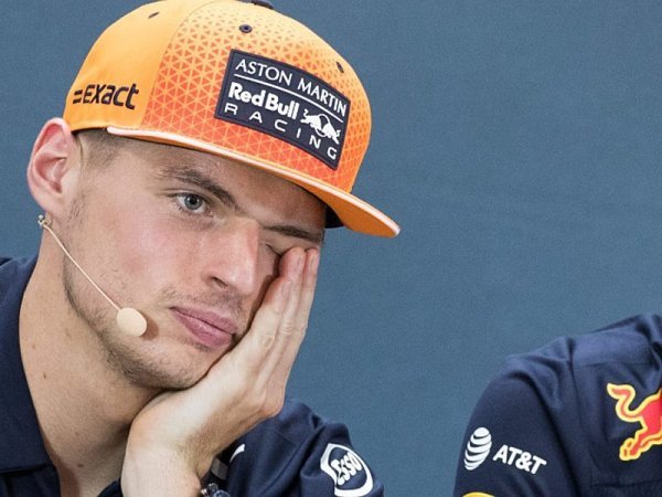 Hamilton je mistrem světa, prohlásil Verstappen