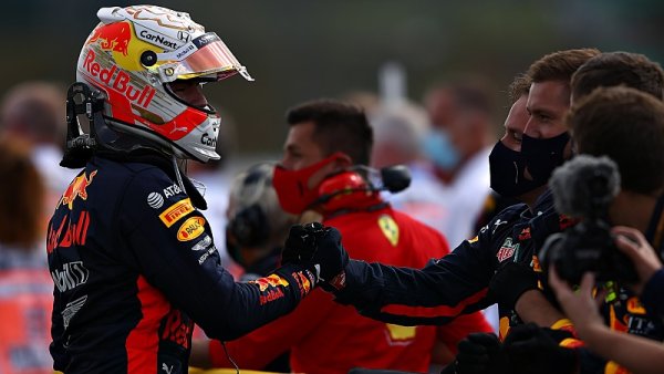 Podle Hornera Verstappen vyhrát nemohl