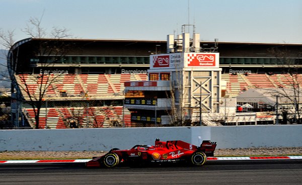 Vettel očekává těsný druhý závod v Rakousku