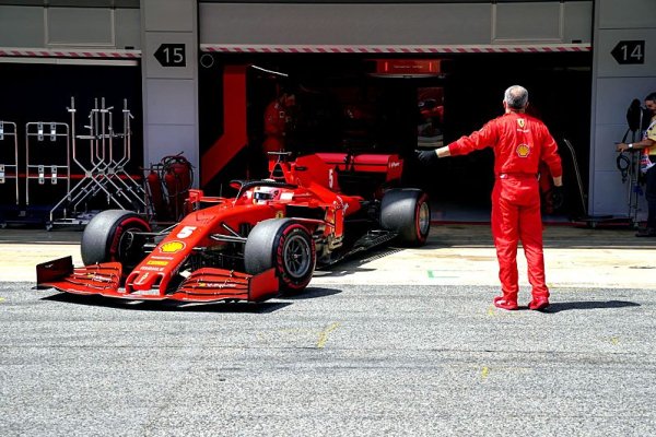 Rozzuřený Vettel – jeden hot, druhý čehý?