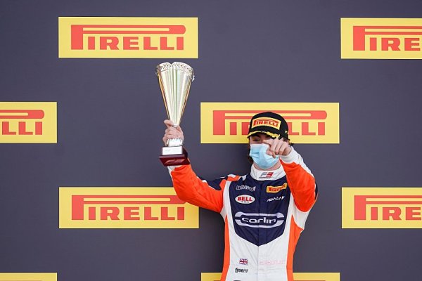 Novalaka čeká druhá sezona ve FIA F3