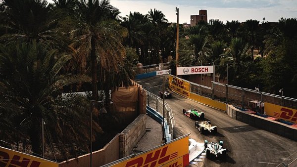 Formule E skutečně začne v Saúdské Arábii