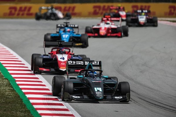 O působení ve FIA F3 má zájem osmnáct týmů O působení ve FIA F3 má zájem osmnáct týmů