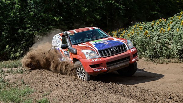 Ultimate Dakar Racing si veze další vítězství