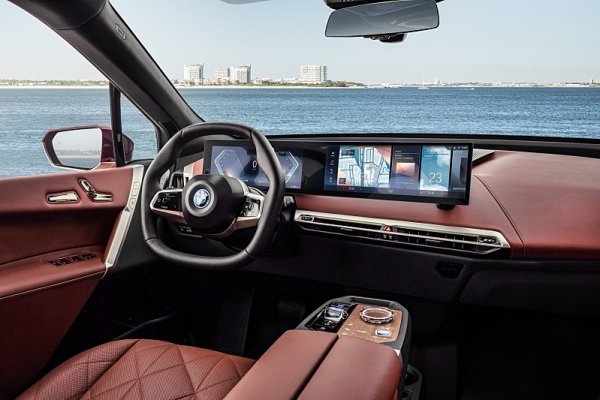 Nový systém BMW iDrive