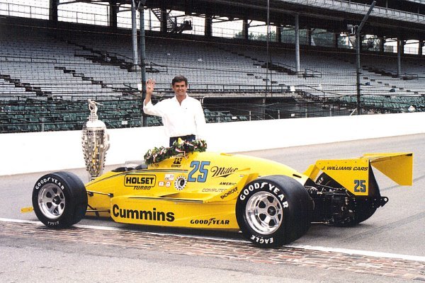 Zemřel vítěz čtyř Indy500 a šampion IndyCar Al Unser