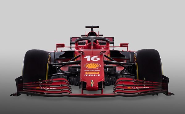 Ferrari představilo SF21