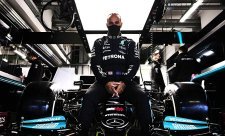 Mercedes už zná důvod diskvalifikace