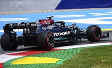 Hamilton doplatil na strategii Mercedesu