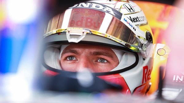 Verstappen po kvalifikaci vypěnil