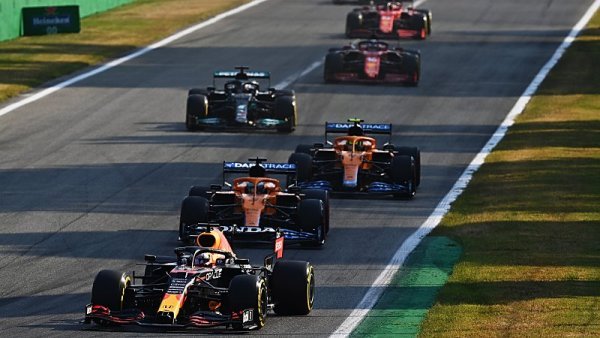 Verstappen očekává Hamiltonův útok Verstappen očekává Hamiltonův útok
