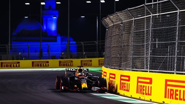 Verstappen téměř zajel kolo roku