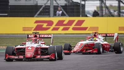 Leclerc letos poprvé vítězem, Staněk bez bodů