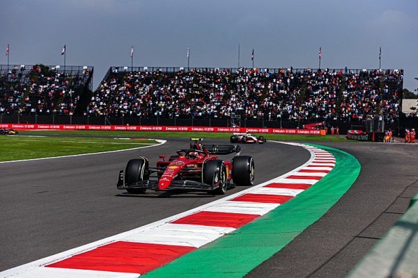 Mexický začátek pro Ferrari